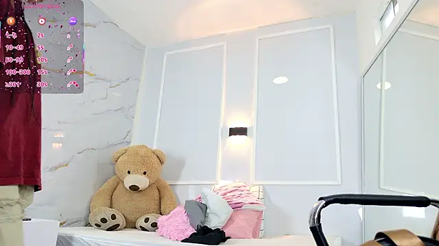 Snapshot of zorravioletta1 chatting on March 2026 12:05:01 PM zorravioletta1 online show from March 2026 12:05:01 PM