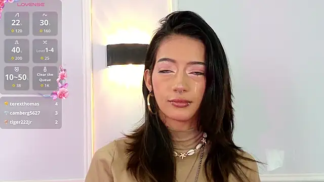 Snapshot of zorravioletta1 chatting on April 2026 07:07:02 PM zorravioletta1 online show from April 2026 07:07:02 PM