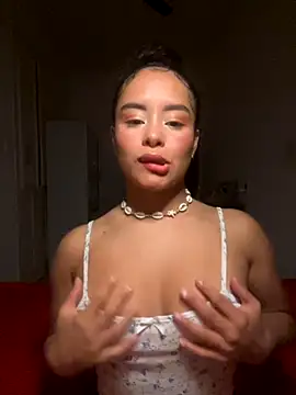 Snapshot of Marie_Rose chatting on November 2025 10:32:02 PM Marie Rose online show from November 2025 10:32:02 PM