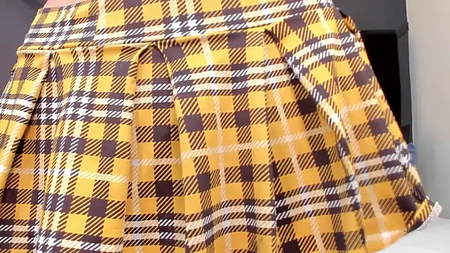 Snapshot of emily_mooon chatting on December 2025 09:31:02 PM emily mooon online show from December 2025 09:31:02 PM