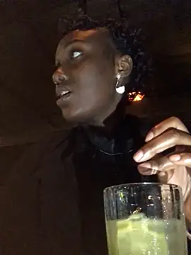 Snapshot of Lola_kims chatting on January 2025 04:32:02 PM Lola kims online show from January 2025 04:32:02 PM