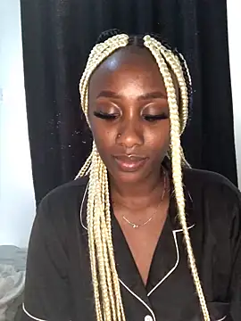 Snapshot of Lola_kims chatting on February 2025 07:07:01 AM Lola kims online show from February 2025 07:07:01 AM