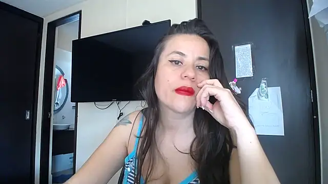 Snapshot of KAROLCANDY chatting on November 2025 03:33:01 PM KAROLCANDY online show from November 2025 03:33:01 PM