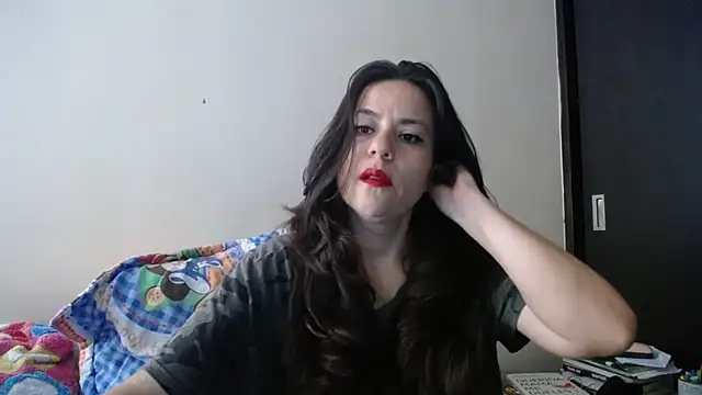 Snapshot of KAROLCANDY chatting on December 2025 02:14:02 PM KAROLCANDY online show from December 2025 02:14:02 PM