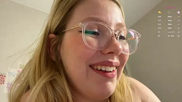 HoneyAudrey online show from January 2025 01:28:01 PM