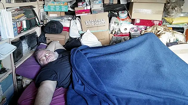 hadeszeuss2 online show from December 2025 08:52:02 AM