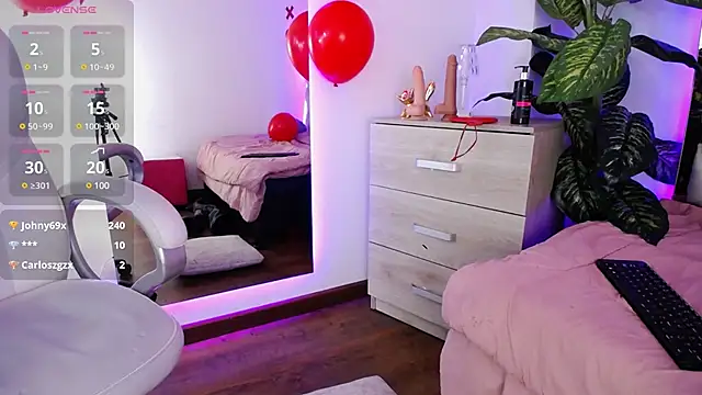 Snapshot of Camille_jhonson chatting on February 2025 01:44:01 PM Camille jhonson online show from February 2025 01:44:01 PM