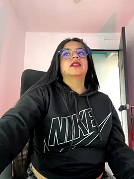 Devilsweet17 online show from September 2025 08:34:02 PM