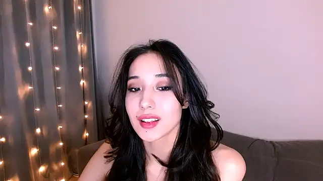 Snapshot of Li_noen chatting on January 2025 05:53:01 PM Li noen online show from January 2025 05:53:01 PM