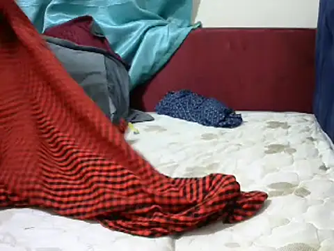 Snapshot of Creamy_dolly chatting on December 2024 02:28:02 AM Creamy dolly online show from December 2024 02:28:02 AM