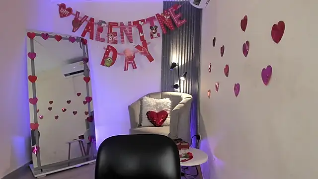 emma alice  online show from February 2025 05:39:02 PM