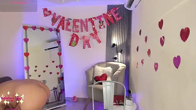 emma alice  online show from February 2025 06:37:01 PM