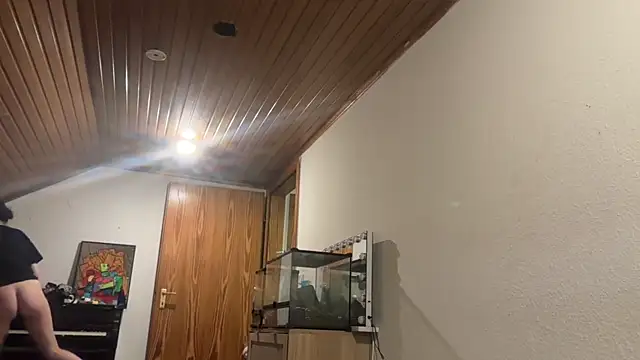 Snapshot of JeSuisUnTapin chatting on April 2026 07:16:01 PM JeSuisUnTapin online show from April 2026 07:16:01 PM