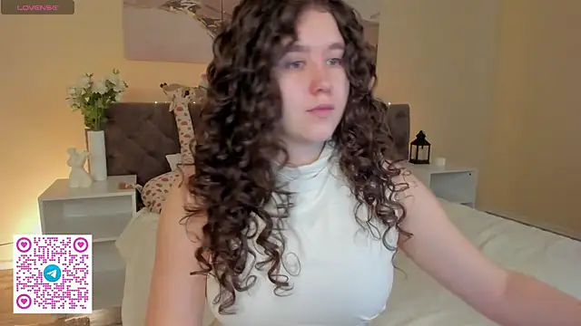 Ariella Sol online show from June 2026 01:07:02 AM