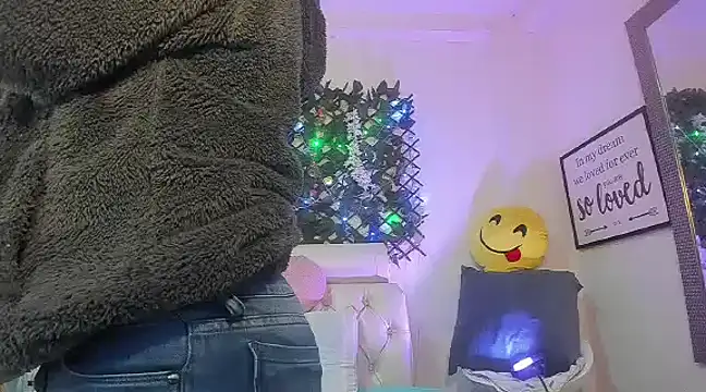 Snapshot of any_mour chatting on February 2025 03:59:02 PM any mour online show from February 2025 03:59:02 PM