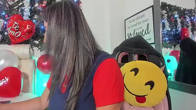 Snapshot of any_mour chatting on February 2025 04:00:02 PM any mour online show from February 2025 04:00:02 PM