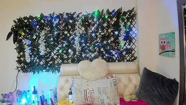 Snapshot of any_mour chatting on March 2025 03:57:02 PM any mour online show from March 2025 03:57:02 PM