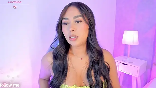 Snapshot of Cameliaa_Smiith chatting on April 2026 04:49:02 AM Cameliaa Smiith online show from April 2026 04:49:02 AM