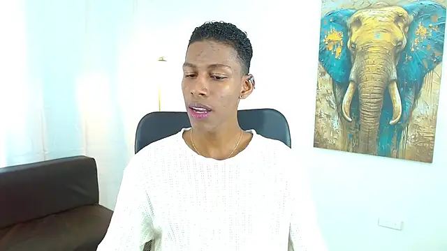 maiki18  online show from November 2025 08:55:01 PM