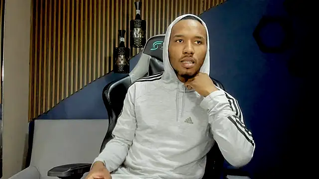 JamesParck online show from January 2025 12:38:01 PM