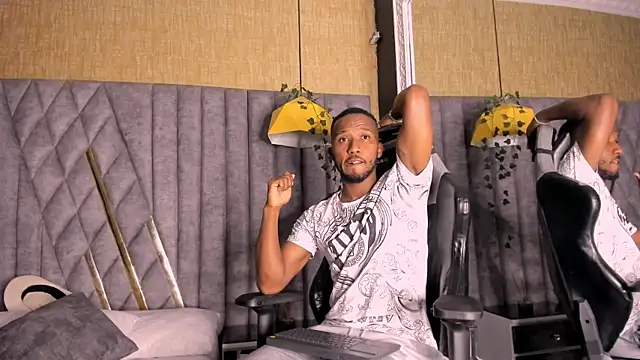 JamesParck online show from March 2026 10:33:01 PM