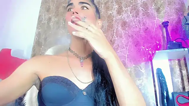Snapshot of hannabigdirty chatting on October 2025 12:14:01 PM hannabigdirty online show from October 2025 12:14:01 PM