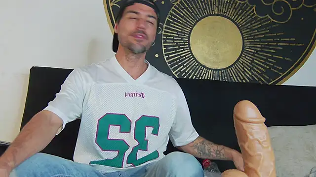 Snapshot of Adam_MillanFF chatting on January 2026 08:58:01 PM Adam MillanFF online show from January 2026 08:58:01 PM