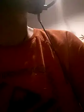 Snapshot of LECHEBALLS chatting on November 2025 03:30:02 AM LECHEBALLS online show from November 2025 03:30:02 AM