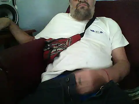Snapshot of LECHEBALLS chatting on January 2026 06:02:02 PM LECHEBALLS online show from January 2026 06:02:02 PM