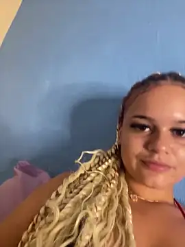 Lolacavalona online show from January 2025 08:26:01 PM