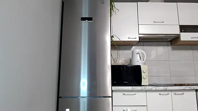 Snapshot of SierraSky_ chatting on September 2025 05:18:02 PM SierraSky online show from September 2025 05:18:02 PM