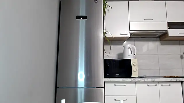 Snapshot of SierraSky_ chatting on October 2025 06:12:01 PM SierraSky online show from October 2025 06:12:01 PM