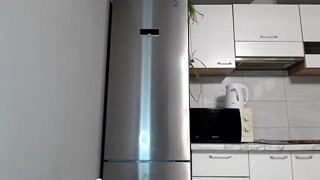 SierraSky  online show from January 2026 06:10:01 PM