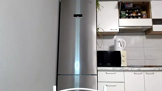 SierraSky  online show from January 2026 06:09:01 PM