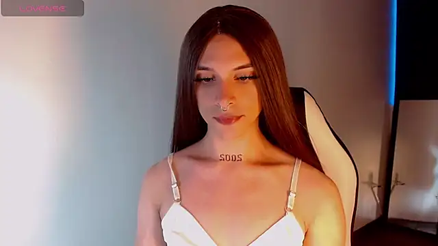 Snapshot of AdharaaMoon chatting on January 2025 10:37:01 PM AdharaaMoon online show from January 2025 10:37:01 PM