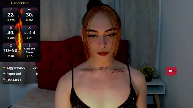 Snapshot of AdharaaMoon chatting on February 2025 04:03:02 AM AdharaaMoon online show from February 2025 04:03:02 AM