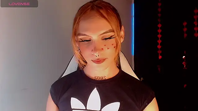 Snapshot of AdharaaMoon chatting on February 2025 09:27:01 AM AdharaaMoon online show from February 2025 09:27:01 AM