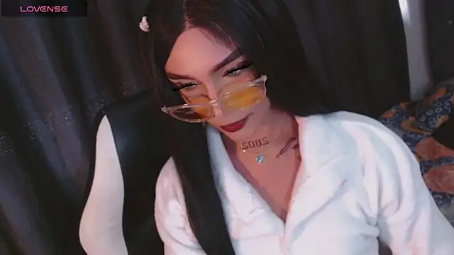 Snapshot of AdharaaMoon chatting on November 2025 07:02:02 PM AdharaaMoon online show from November 2025 07:02:02 PM