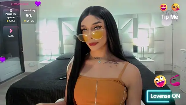 Snapshot of AdharaaMoon chatting on November 2025 07:25:01 PM AdharaaMoon online show from November 2025 07:25:01 PM