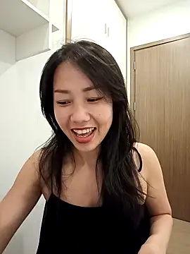 Snapshot of Sugar2k5 chatting on December 2024 01:56:01 PM Sugar2k5 online show from December 2024 01:56:01 PM