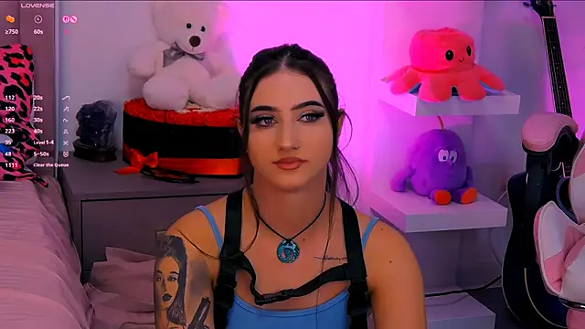 Snapshot of LaylaBrown chatting on September 2025 08:10:01 PM LaylaBrown online show from September 2025 08:10:01 PM