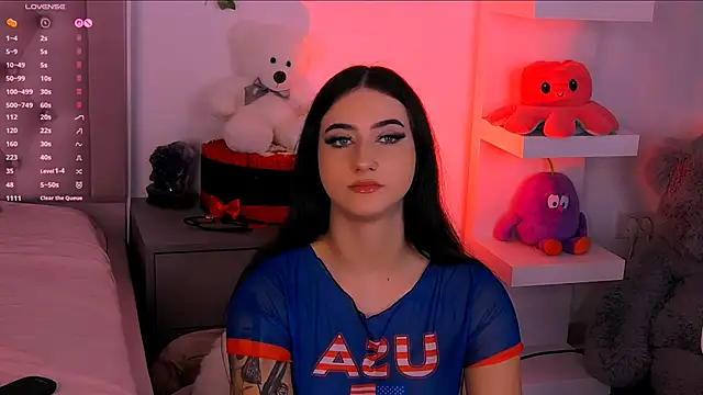 Snapshot of LaylaBrown chatting on October 2025 07:37:01 PM LaylaBrown online show from October 2025 07:37:01 PM