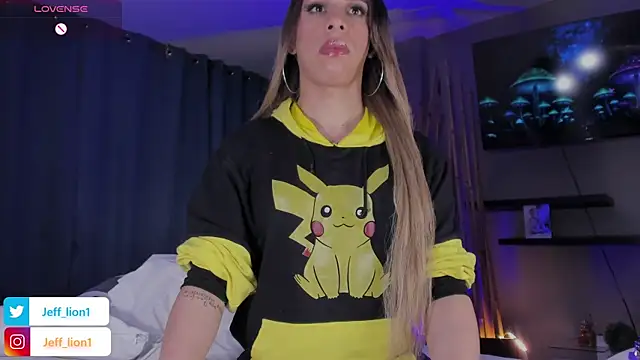 Snapshot of danna_v chatting on January 2026 05:33:01 AM danna v online show from January 2026 05:33:01 AM