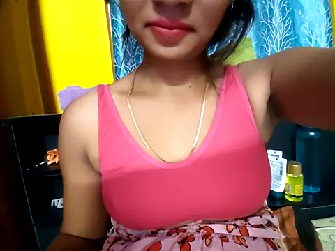 Snapshot of cutesoma2 chatting on April 2026 06:41:01 PM cutesoma2 online show from April 2026 06:41:01 PM