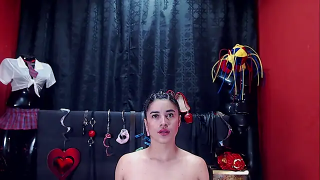 Hannamariana online show from February 2025 01:39:01 PM