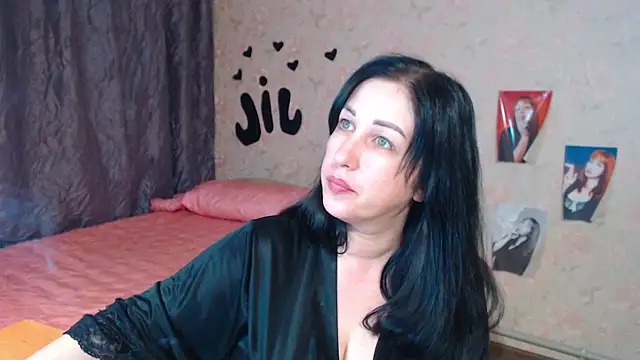 JillStevens online show from November 2025 12:10:02 AM