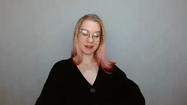 Snapshot of cindi_hot chatting on December 2024 09:03:01 AM cindi hot online show from December 2024 09:03:01 AM