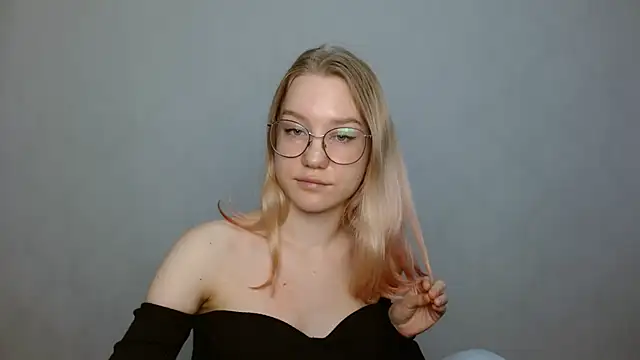 Snapshot of cindi_hot chatting on January 2025 11:31:02 AM cindi hot online show from January 2025 11:31:02 AM