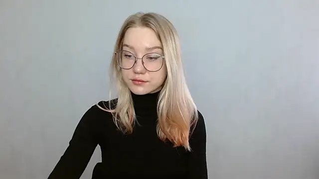 Snapshot of cindi_hot chatting on February 2025 10:03:02 AM cindi hot online show from February 2025 10:03:02 AM