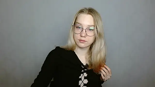 Snapshot of cindi_hot chatting on February 2025 06:45:02 AM cindi hot online show from February 2025 06:45:02 AM